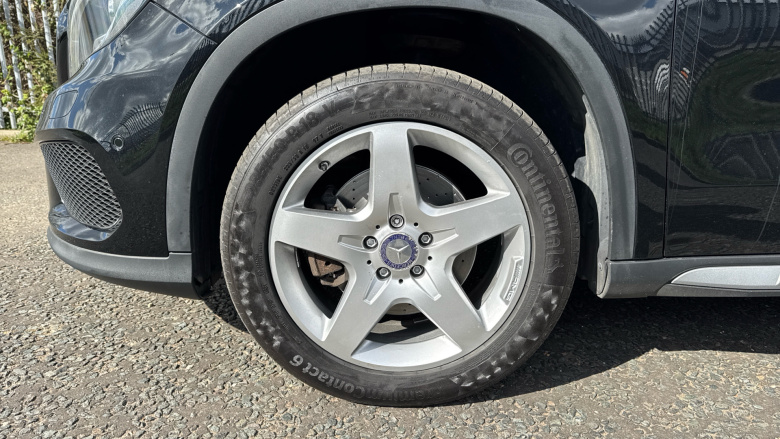 Mercedes-Benz GLA 220d 4Matic AMG Line 5dr Auto [Prem Plus] Diesel Hatchback